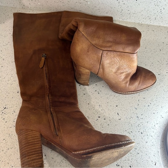 Linea Paolo Suede Knee High Block Heel Boots​​​ - Picture 10 of 12